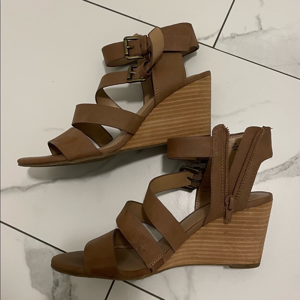Crown Vintage Wedge Sandal Heels